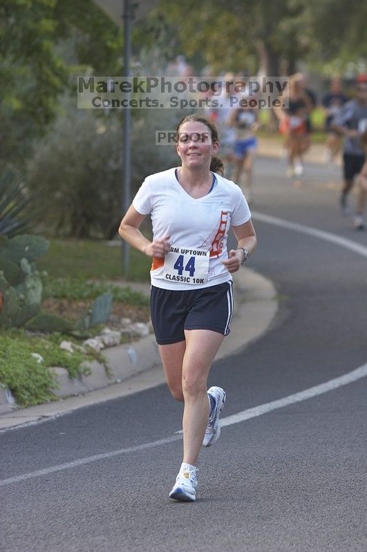 Beth ran the IBM 10K Classic Road Race.

Filename: SRM_20061001_0832381.jpg
Aperture: f/4.0
Shutter Speed: 1/250
Body: Canon EOS 20D
Lens: Canon EF 80-200mm f/2.8 L