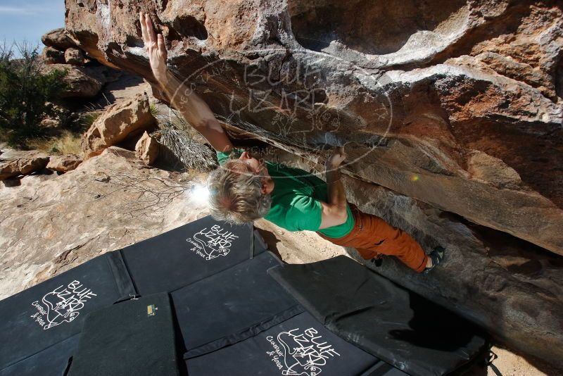 Bouldering in Hueco Tanks on 03/06/2020 with Blue Lizard Climbing and Yoga

Filename: SRM_20200306_1137420.jpg
Aperture: f/8.0
Shutter Speed: 1/250
Body: Canon EOS-1D Mark II
Lens: Canon EF 16-35mm f/2.8 L