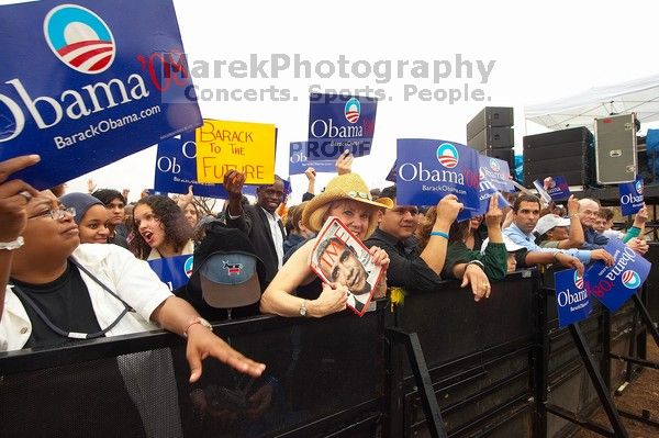 The Barack Obama "Kick-Ass" Rally--the Obama for president, 2008, rally

Filename: SRM_20070223_1442120.jpg
Aperture: f/8.0
Shutter Speed: 1/100
Body: Canon EOS-1D Mark II
Lens: Sigma 15-30mm f/3.5-4.5 EX Aspherical DG DF