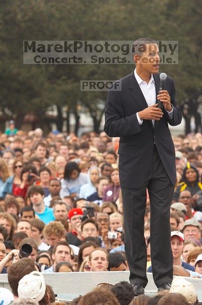 Obama speaking to a crowd of over 20,000 supporters at The Barack Obama "Kick-Ass" Rally--the Obama for president, 2008, rally, held in Austin, Friday, February 23, 2007.

Filename: SRM_20070223_1554003.jpg
Aperture: f/5.0
Shutter Speed: 1/250
Body: Canon EOS 20D
Lens: Canon EF 80-200mm f/2.8 L