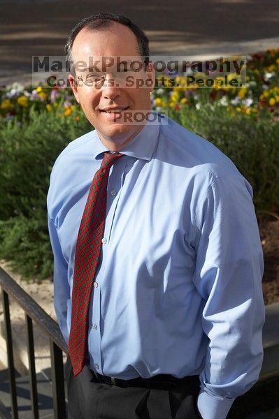 Portraits of UT Vice President of Information Technology Brian E Roberts.

Filename: SRM_20070226_0908366.jpg
Aperture: f/5.6
Shutter Speed: 1/250
Body: Canon EOS 20D
Lens: Canon EF 50mm f/1.8 II