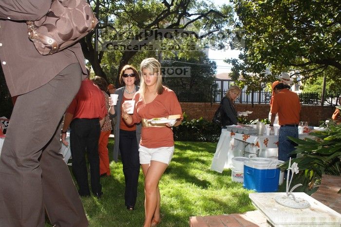 Kappa Kappa Gamma (KKG) hosted a parents' weekend barbecue before the UT vs Nebraska football game on Saturday, October 27, 2007 at their sorority house.

Filename: SRM_20071027_1201166.jpg
Aperture: f/8.0
Shutter Speed: 1/250
Body: Canon EOS 20D
Lens: Canon EF-S 18-55mm f/3.5-5.6