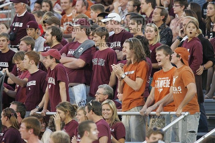 The University of Texas women's soccer team tied 0-0 against the Texas A&M Aggies Friday night, September 27, 2008.

Filename: SRM_20080926_1918524.jpg
Aperture: f/4.0
Shutter Speed: 1/160
Body: Canon EOS-1D Mark II
Lens: Canon EF 300mm f/2.8 L IS