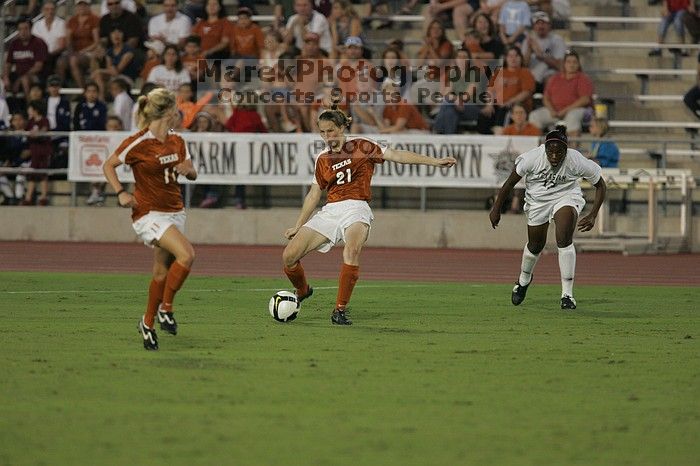 UT junior Emily Anderson (#21, Forward).  The University of Texas women's soccer team tied 0-0 against the Texas A&M Aggies Friday night, September 27, 2008.

Filename: SRM_20080926_1930286.jpg
Aperture: f/4.0
Shutter Speed: 1/400
Body: Canon EOS-1D Mark II
Lens: Canon EF 300mm f/2.8 L IS