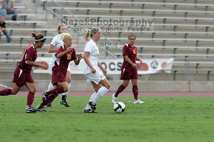 UT sophomore Niki Arlitt (#11, Forward).  The University of Texas women's soccer team won 2-1 against the Iowa State Cyclones Sunday afternoon, October 5, 2008.

Filename: SRM_20081005_12242842.jpg
Aperture: f/5.6
Shutter Speed: 1/1250
Body: Canon EOS-1D Mark II
Lens: Canon EF 300mm f/2.8 L IS