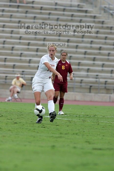 UT freshman Kylie Doniak (#15, Midfielder).  The University of Texas women's soccer team won 2-1 against the Iowa State Cyclones Sunday afternoon, October 5, 2008.

Filename: SRM_20081005_12244651.jpg
Aperture: f/5.6
Shutter Speed: 1/1250
Body: Canon EOS-1D Mark II
Lens: Canon EF 300mm f/2.8 L IS