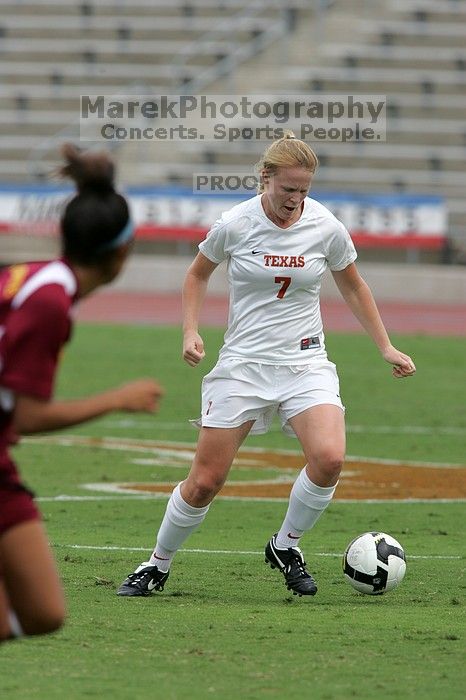 UT freshman Courtney Goodson (#7, Forward and Midfielder) in the second half.  The University of Texas women's soccer team won 2-1 against the Iowa State Cyclones Sunday afternoon, October 5, 2008.

Filename: SRM_20081005_13110249.jpg
Aperture: f/5.6
Shutter Speed: 1/1600
Body: Canon EOS-1D Mark II
Lens: Canon EF 300mm f/2.8 L IS