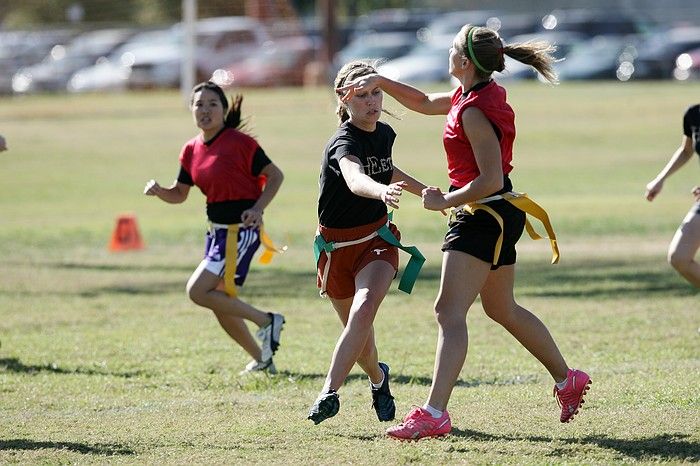 The Cheetahs (chemical engineering team) lost in the Fall 2008 UT flag football intramural championship game on November 9, 2008.

Filename: SRM_20081109_15350094.jpg
Aperture: f/4.0
Shutter Speed: 1/2500
Body: Canon EOS-1D Mark II
Lens: Canon EF 300mm f/2.8 L IS