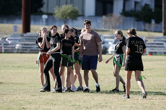 The Cheetahs (chemical engineering team) lost in the Fall 2008 UT flag football intramural championship game on November 9, 2008.

Filename: SRM_20081109_15550443.jpg
Aperture: f/4.0
Shutter Speed: 1/2000
Body: Canon EOS-1D Mark II
Lens: Canon EF 300mm f/2.8 L IS