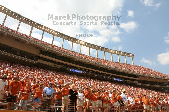 The University of Texas football team defeated the Arkansas Razorbacks with a score of 52-10 in Austin, TX on Saturday, September 27, 2008.

Filename: SRM_20080927_14245651.jpg
Aperture: f/8.0
Shutter Speed: 1/1000
Body: Canon EOS DIGITAL REBEL
Lens: Canon EF 16-35mm f/2.8 L