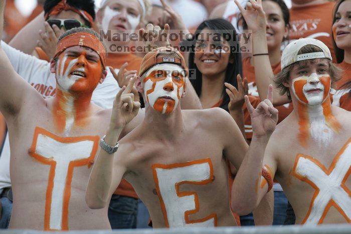 The University of Texas football team defeated the Arkansas Razorbacks with a score of 52-10 in Austin, TX on Saturday, September 27, 2008.

Filename: SRM_20080927_14341056.jpg
Aperture: f/5.0
Shutter Speed: 1/640
Body: Canon EOS-1D Mark II
Lens: Canon EF 300mm f/2.8 L IS