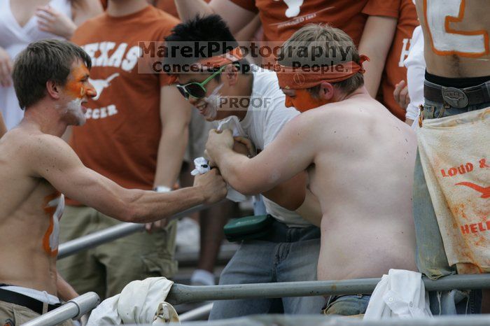 The University of Texas football team defeated the Arkansas Razorbacks with a score of 52-10 in Austin, TX on Saturday, September 27, 2008.

Filename: SRM_20080927_15023867.jpg
Aperture: f/5.0
Shutter Speed: 1/800
Body: Canon EOS-1D Mark II
Lens: Canon EF 300mm f/2.8 L IS