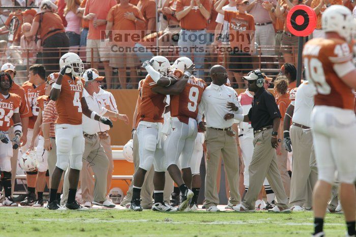 The University of Texas football team defeated the Arkansas Razorbacks with a score of 52-10 in Austin, TX on Saturday, September 27, 2008.

Filename: SRM_20080927_15362050.jpg
Aperture: f/5.6
Shutter Speed: 1/1000
Body: Canon EOS-1D Mark II
Lens: Canon EF 300mm f/2.8 L IS