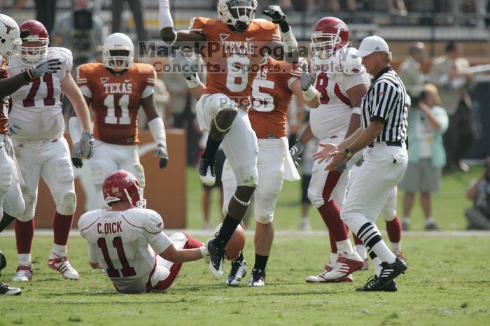 The University of Texas football team defeated the Arkansas Razorbacks with a score of 52-10 in Austin, TX on Saturday, September 27, 2008.

Filename: SRM_20080927_15462052.jpg
Aperture: f/5.6
Shutter Speed: 1/1250
Body: Canon EOS-1D Mark II
Lens: Canon EF 300mm f/2.8 L IS