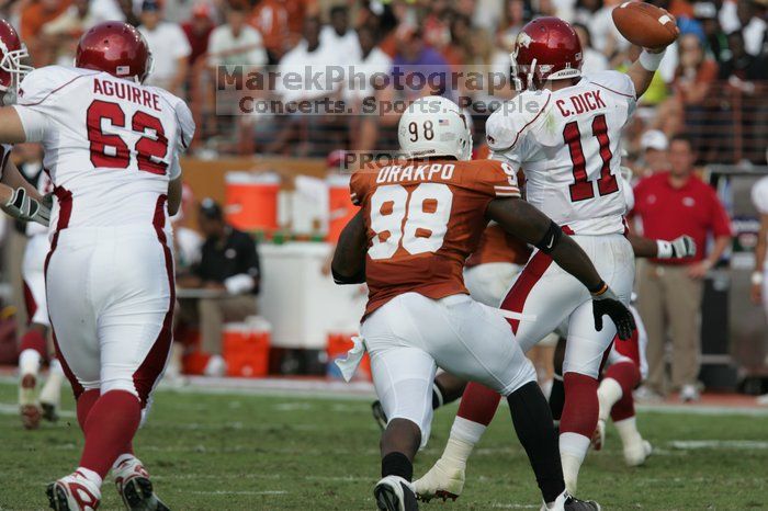 The University of Texas football team defeated the Arkansas Razorbacks with a score of 52-10 in Austin, TX on Saturday, September 27, 2008.

Filename: SRM_20080927_16352830.jpg
Aperture: f/5.6
Shutter Speed: 1/1600
Body: Canon EOS-1D Mark II
Lens: Canon EF 300mm f/2.8 L IS