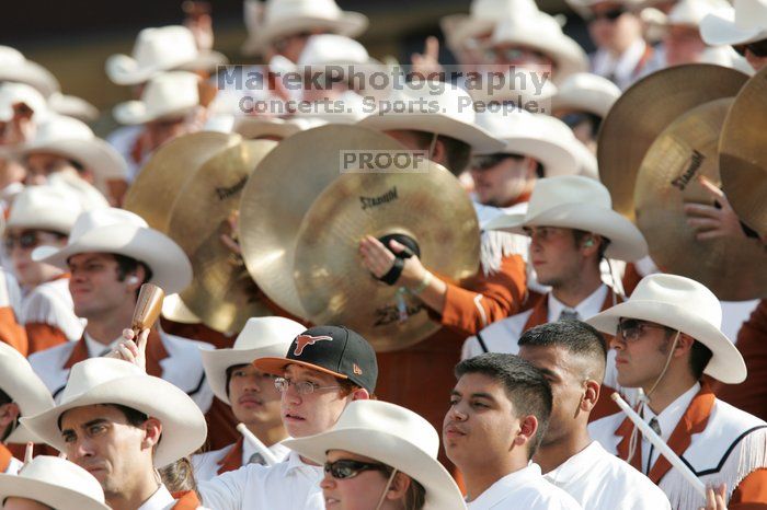 The University of Texas football team defeated the Arkansas Razorbacks with a score of 52-10 in Austin, TX on Saturday, September 27, 2008.

Filename: SRM_20080927_16525445.jpg
Aperture: f/5.6
Shutter Speed: 1/1000
Body: Canon EOS-1D Mark II
Lens: Canon EF 300mm f/2.8 L IS