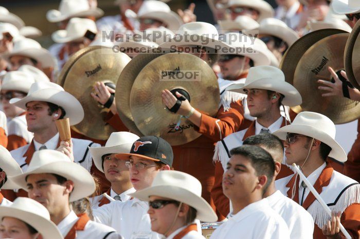 The University of Texas football team defeated the Arkansas Razorbacks with a score of 52-10 in Austin, TX on Saturday, September 27, 2008.

Filename: SRM_20080927_16525647.jpg
Aperture: f/5.6
Shutter Speed: 1/1000
Body: Canon EOS-1D Mark II
Lens: Canon EF 300mm f/2.8 L IS