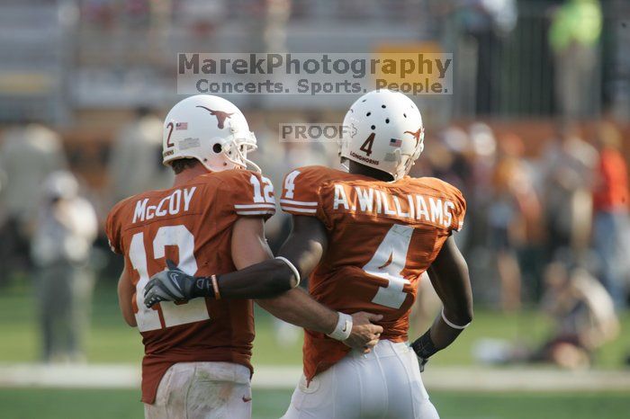 The University of Texas football team defeated the Arkansas Razorbacks with a score of 52-10 in Austin, TX on Saturday, September 27, 2008.

Filename: SRM_20080927_17165093.jpg
Aperture: f/5.6
Shutter Speed: 1/800
Body: Canon EOS-1D Mark II
Lens: Canon EF 300mm f/2.8 L IS