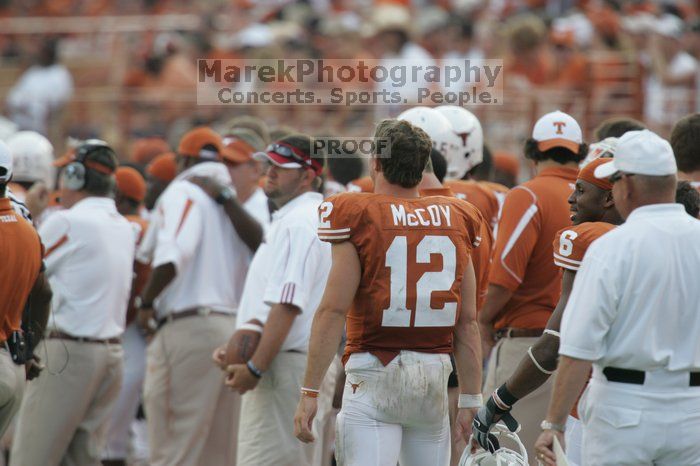 The University of Texas football team defeated the Arkansas Razorbacks with a score of 52-10 in Austin, TX on Saturday, September 27, 2008.

Filename: SRM_20080927_17274487.jpg
Aperture: f/5.6
Shutter Speed: 1/640
Body: Canon EOS-1D Mark II
Lens: Canon EF 300mm f/2.8 L IS