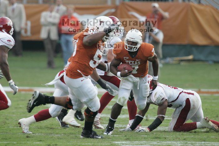 The University of Texas football team defeated the Arkansas Razorbacks with a score of 52-10 in Austin, TX on Saturday, September 27, 2008.

Filename: SRM_20080927_17310820.jpg
Aperture: f/5.6
Shutter Speed: 1/500
Body: Canon EOS-1D Mark II
Lens: Canon EF 300mm f/2.8 L IS