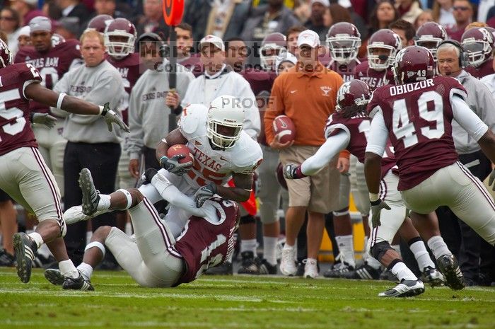 The University of Texas, Austin played Texas A&M in football at Kyle Field, College Station, on November 23, 2007.  UT lost to the Aggies, 30 to 38.

Filename: SRM_20071123_1602282.jpg
Aperture: f/5.6
Shutter Speed: 1/640
Body: Canon EOS-1D Mark II
Lens: Canon EF 300mm f/2.8 L IS