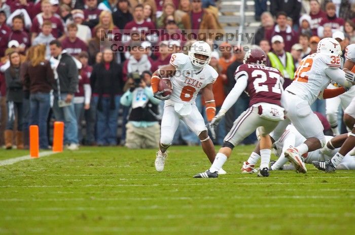 The University of Texas, Austin played Texas A&M in football at Kyle Field, College Station, on November 23, 2007.  UT lost to the Aggies, 30 to 38.

Filename: SRM_20071123_1626449.jpg
Aperture: f/5.6
Shutter Speed: 1/400
Body: Canon EOS-1D Mark II
Lens: Canon EF 300mm f/2.8 L IS