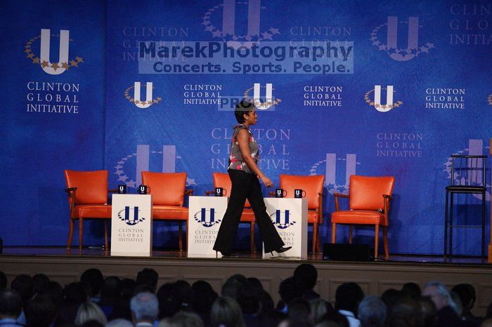 Day one of the 2nd Annual Clinton Global Initiative University (CGIU) meeting was held at The University of Texas at Austin, Friday, February 13, 2009.

Filename: SRM_20090213_16012879.jpg
Aperture: f/2.8
Shutter Speed: 1/500
Body: Canon EOS-1D Mark II
Lens: Canon EF 80-200mm f/2.8 L