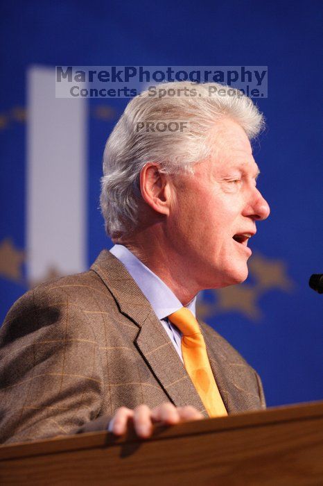 Former President Bill Clinton speaking at the CGIU meeting.  Day one of the 2nd Annual Clinton Global Initiative University (CGIU) meeting was held at The University of Texas at Austin, Friday, February 13, 2009.

Filename: SRM_20090213_16142808.jpg
Aperture: f/2.8
Shutter Speed: 1/125
Body: Canon EOS 20D
Lens: Canon EF 300mm f/2.8 L IS