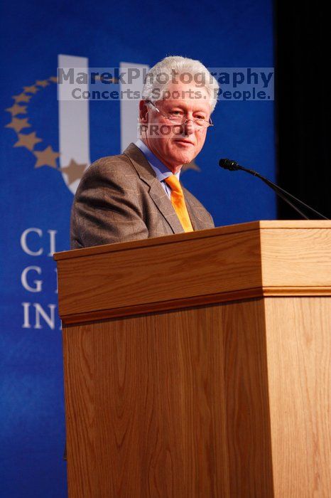 Former President Bill Clinton speaking at the CGIU meeting.  Day one of the 2nd Annual Clinton Global Initiative University (CGIU) meeting was held at The University of Texas at Austin, Friday, February 13, 2009.

Filename: SRM_20090213_16151309.jpg
Aperture: f/4.0
Shutter Speed: 1/60
Body: Canon EOS-1D Mark II
Lens: Canon EF 80-200mm f/2.8 L