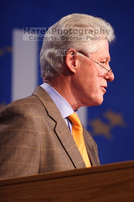 Former President Bill Clinton speaking at the CGIU meeting.  Day one of the 2nd Annual Clinton Global Initiative University (CGIU) meeting was held at The University of Texas at Austin, Friday, February 13, 2009.

Filename: SRM_20090213_16173130.jpg
Aperture: f/2.8
Shutter Speed: 1/160
Body: Canon EOS 20D
Lens: Canon EF 300mm f/2.8 L IS