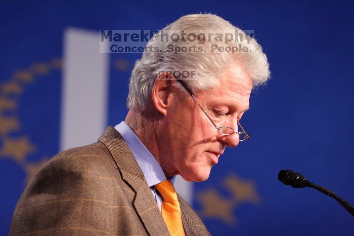 Former President Bill Clinton speaking at the CGIU meeting.  Day one of the 2nd Annual Clinton Global Initiative University (CGIU) meeting was held at The University of Texas at Austin, Friday, February 13, 2009.

Filename: SRM_20090213_16175837.jpg
Aperture: f/2.8
Shutter Speed: 1/125
Body: Canon EOS 20D
Lens: Canon EF 300mm f/2.8 L IS