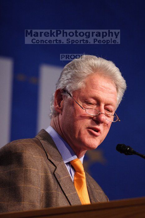 Former President Bill Clinton speaking at the CGIU meeting.  Day one of the 2nd Annual Clinton Global Initiative University (CGIU) meeting was held at The University of Texas at Austin, Friday, February 13, 2009.

Filename: SRM_20090213_16184143.jpg
Aperture: f/2.8
Shutter Speed: 1/250
Body: Canon EOS 20D
Lens: Canon EF 300mm f/2.8 L IS