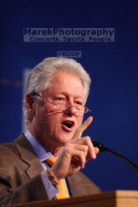 Former President Bill Clinton speaking at the CGIU meeting.  Day one of the 2nd Annual Clinton Global Initiative University (CGIU) meeting was held at The University of Texas at Austin, Friday, February 13, 2009.

Filename: SRM_20090213_16190553.jpg
Aperture: f/2.8
Shutter Speed: 1/250
Body: Canon EOS 20D
Lens: Canon EF 300mm f/2.8 L IS