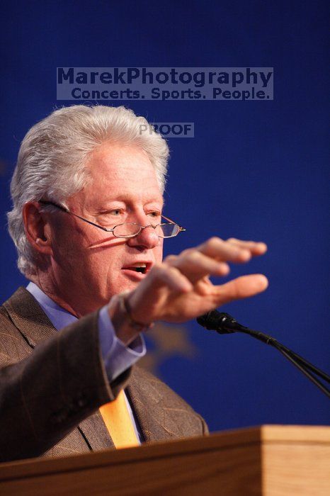 Former President Bill Clinton speaking at the CGIU meeting.  Day one of the 2nd Annual Clinton Global Initiative University (CGIU) meeting was held at The University of Texas at Austin, Friday, February 13, 2009.

Filename: SRM_20090213_16202657.jpg
Aperture: f/2.8
Shutter Speed: 1/200
Body: Canon EOS 20D
Lens: Canon EF 300mm f/2.8 L IS