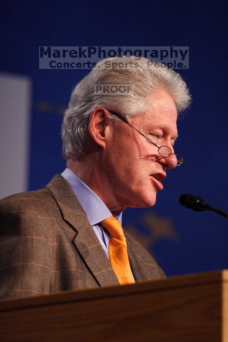 Former President Bill Clinton speaking at the CGIU meeting.  Day one of the 2nd Annual Clinton Global Initiative University (CGIU) meeting was held at The University of Texas at Austin, Friday, February 13, 2009.

Filename: SRM_20090213_16221166.jpg
Aperture: f/2.8
Shutter Speed: 1/320
Body: Canon EOS 20D
Lens: Canon EF 300mm f/2.8 L IS