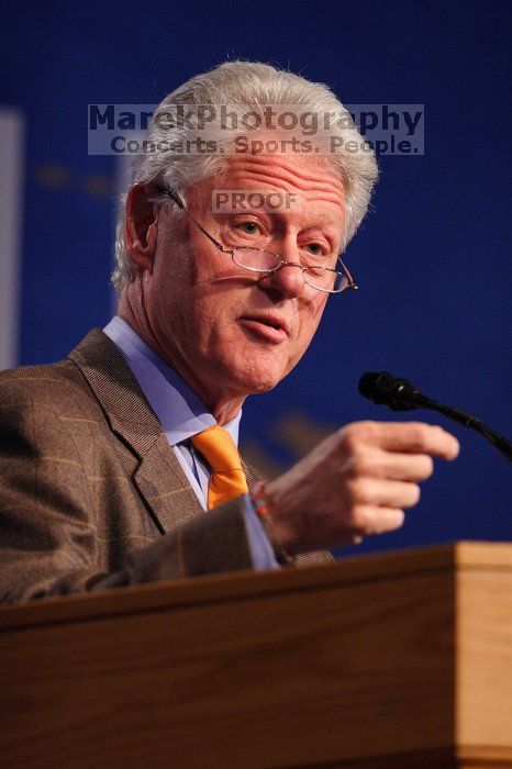 Former President Bill Clinton speaking at the CGIU meeting.  Day one of the 2nd Annual Clinton Global Initiative University (CGIU) meeting was held at The University of Texas at Austin, Friday, February 13, 2009.

Filename: SRM_20090213_16221771.jpg
Aperture: f/2.8
Shutter Speed: 1/320
Body: Canon EOS 20D
Lens: Canon EF 300mm f/2.8 L IS