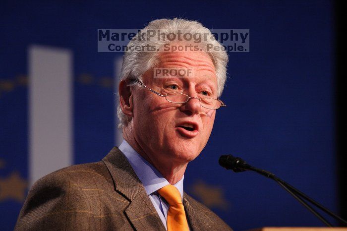 Former President Bill Clinton speaking at the CGIU meeting.  Day one of the 2nd Annual Clinton Global Initiative University (CGIU) meeting was held at The University of Texas at Austin, Friday, February 13, 2009.

Filename: SRM_20090213_16243782.jpg
Aperture: f/2.8
Shutter Speed: 1/320
Body: Canon EOS 20D
Lens: Canon EF 300mm f/2.8 L IS