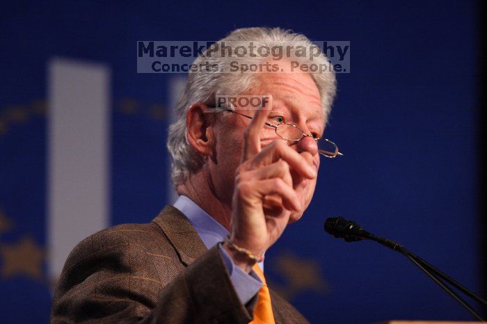 Former President Bill Clinton speaking at the CGIU meeting.  Day one of the 2nd Annual Clinton Global Initiative University (CGIU) meeting was held at The University of Texas at Austin, Friday, February 13, 2009.

Filename: SRM_20090213_16250592.jpg
Aperture: f/2.8
Shutter Speed: 1/320
Body: Canon EOS 20D
Lens: Canon EF 300mm f/2.8 L IS