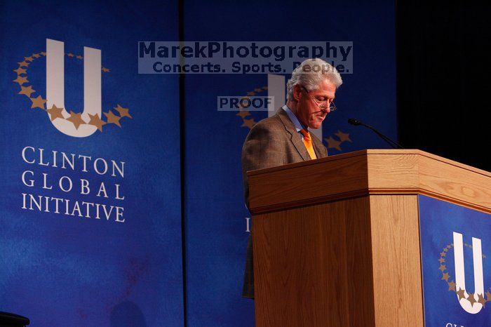 Former President Bill Clinton speaking at the CGIU meeting.  Day one of the 2nd Annual Clinton Global Initiative University (CGIU) meeting was held at The University of Texas at Austin, Friday, February 13, 2009.

Filename: SRM_20090213_16260295.jpg
Aperture: f/4.0
Shutter Speed: 1/160
Body: Canon EOS-1D Mark II
Lens: Canon EF 80-200mm f/2.8 L