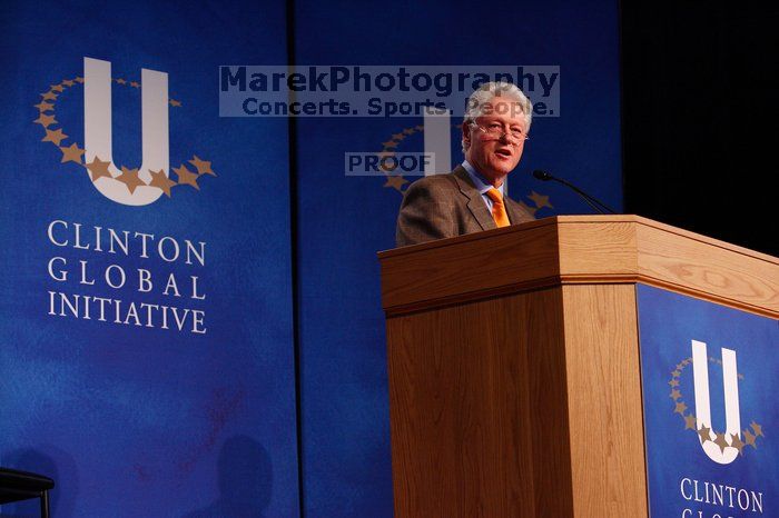 Former President Bill Clinton speaking at the CGIU meeting.  Day one of the 2nd Annual Clinton Global Initiative University (CGIU) meeting was held at The University of Texas at Austin, Friday, February 13, 2009.

Filename: SRM_20090213_16270210.jpg
Aperture: f/4.0
Shutter Speed: 1/160
Body: Canon EOS-1D Mark II
Lens: Canon EF 80-200mm f/2.8 L