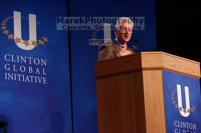 Former President Bill Clinton speaking at the CGIU meeting.  Day one of the 2nd Annual Clinton Global Initiative University (CGIU) meeting was held at The University of Texas at Austin, Friday, February 13, 2009.

Filename: SRM_20090213_16271724.jpg
Aperture: f/4.0
Shutter Speed: 1/160
Body: Canon EOS-1D Mark II
Lens: Canon EF 80-200mm f/2.8 L