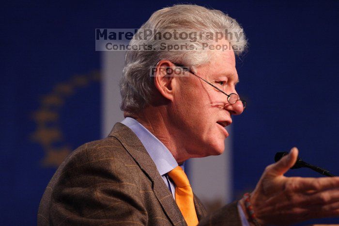 Former President Bill Clinton speaking at the CGIU meeting.  Day one of the 2nd Annual Clinton Global Initiative University (CGIU) meeting was held at The University of Texas at Austin, Friday, February 13, 2009.

Filename: SRM_20090213_16273199.jpg
Aperture: f/2.8
Shutter Speed: 1/320
Body: Canon EOS 20D
Lens: Canon EF 300mm f/2.8 L IS