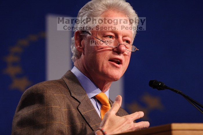 Former President Bill Clinton speaking at the CGIU meeting.  Day one of the 2nd Annual Clinton Global Initiative University (CGIU) meeting was held at The University of Texas at Austin, Friday, February 13, 2009.

Filename: SRM_20090213_16273707.jpg
Aperture: f/2.8
Shutter Speed: 1/320
Body: Canon EOS 20D
Lens: Canon EF 300mm f/2.8 L IS