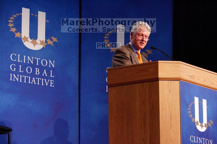 Former President Bill Clinton speaking at the CGIU meeting.  Day one of the 2nd Annual Clinton Global Initiative University (CGIU) meeting was held at The University of Texas at Austin, Friday, February 13, 2009.

Filename: SRM_20090213_16282128.jpg
Aperture: f/4.0
Shutter Speed: 1/160
Body: Canon EOS-1D Mark II
Lens: Canon EF 80-200mm f/2.8 L