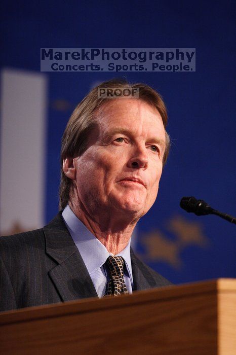 UT President William Powers Jr. speaks at the opening plenary session of the CGIU meeting.  Day one of the 2nd Annual Clinton Global Initiative University (CGIU) meeting was held at The University of Texas at Austin, Friday, February 13, 2009.

Filename: SRM_20090213_16320940.jpg
Aperture: f/2.8
Shutter Speed: 1/250
Body: Canon EOS 20D
Lens: Canon EF 300mm f/2.8 L IS