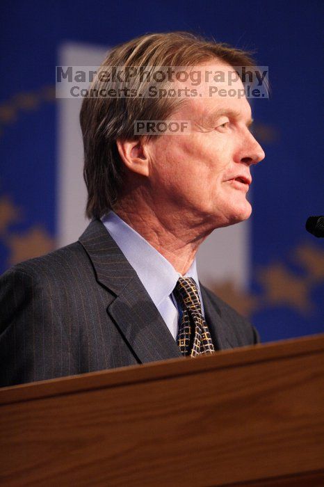 UT President William Powers Jr. speaks at the opening plenary session of the CGIU meeting.  Day one of the 2nd Annual Clinton Global Initiative University (CGIU) meeting was held at The University of Texas at Austin, Friday, February 13, 2009.

Filename: SRM_20090213_16322444.jpg
Aperture: f/2.8
Shutter Speed: 1/200
Body: Canon EOS 20D
Lens: Canon EF 300mm f/2.8 L IS