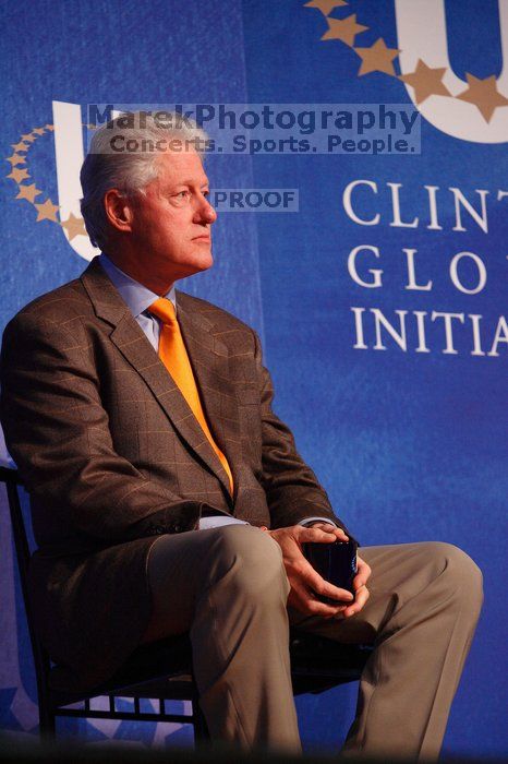 Former President Bill Clinton listens to UT President William Powers Jr. speak at the opening plenary session of the CGIU meeting.  Day one of the 2nd Annual Clinton Global Initiative University (CGIU) meeting was held at The University of Texas at Austin, Friday, February 13, 2009.

Filename: SRM_20090213_16334588.jpg
Aperture: f/4.0
Shutter Speed: 1/160
Body: Canon EOS-1D Mark II
Lens: Canon EF 80-200mm f/2.8 L