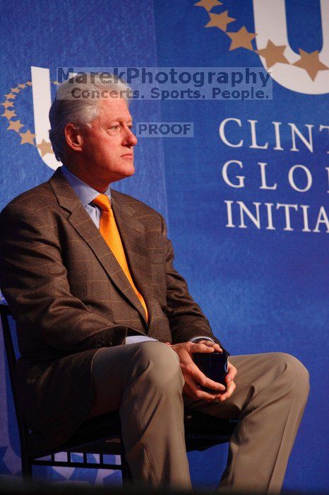 Former President Bill Clinton listens to UT President William Powers Jr. speak at the opening plenary session of the CGIU meeting.  Day one of the 2nd Annual Clinton Global Initiative University (CGIU) meeting was held at The University of Texas at Austin, Friday, February 13, 2009.

Filename: SRM_20090213_16334589.jpg
Aperture: f/4.0
Shutter Speed: 1/160
Body: Canon EOS-1D Mark II
Lens: Canon EF 80-200mm f/2.8 L