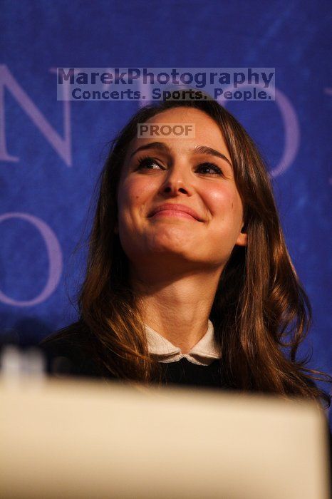 Natalie Portman spoke about micro-loans, especially for women to start their own businesses, in poor and developing countries, at the opening plenary session of the CGIU meeting.  Day one of the 2nd Annual Clinton Global Initiative University (CGIU) meeting was held at The University of Texas at Austin, Friday, February 13, 2009.

Filename: SRM_20090213_16535838.jpg
Aperture: f/2.8
Shutter Speed: 1/400
Body: Canon EOS 20D
Lens: Canon EF 300mm f/2.8 L IS