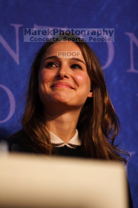 Natalie Portman spoke about micro-loans, especially for women to start their own businesses, in poor and developing countries, at the opening plenary session of the CGIU meeting.  Day one of the 2nd Annual Clinton Global Initiative University (CGIU) meeting was held at The University of Texas at Austin, Friday, February 13, 2009.

Filename: SRM_20090213_16535839.jpg
Aperture: f/2.8
Shutter Speed: 1/400
Body: Canon EOS 20D
Lens: Canon EF 300mm f/2.8 L IS